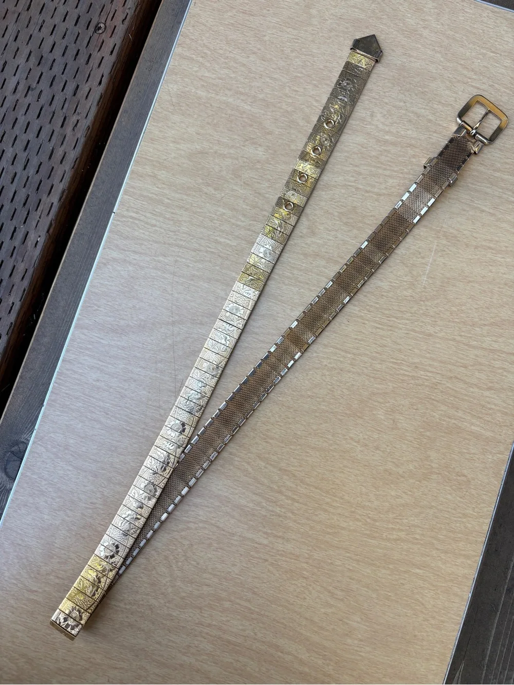 Vintage Gold-Toned Floral Engraved Metal Link Belt